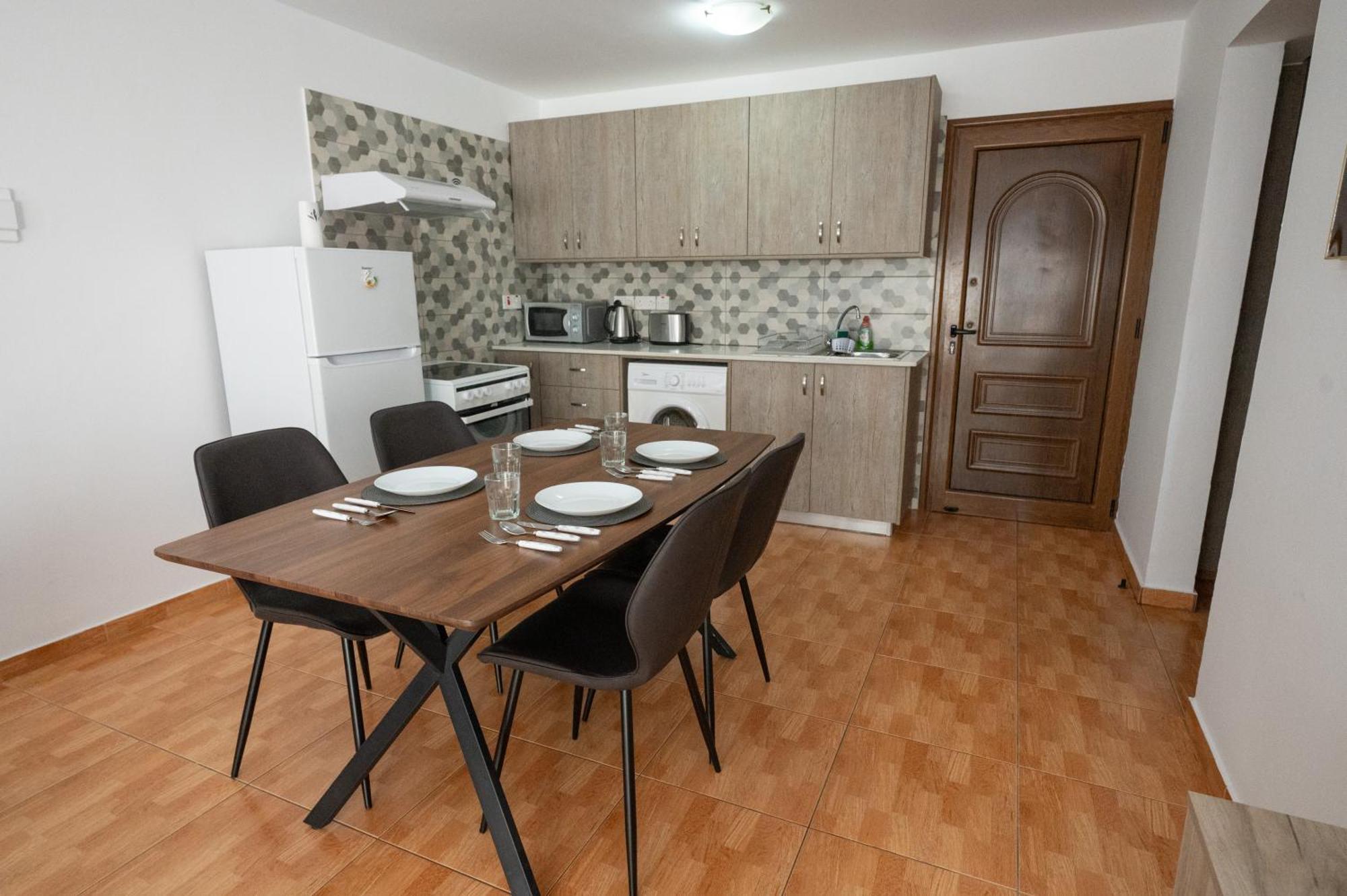 Napa Centrale Suites Айя-Напа Екстер'єр фото