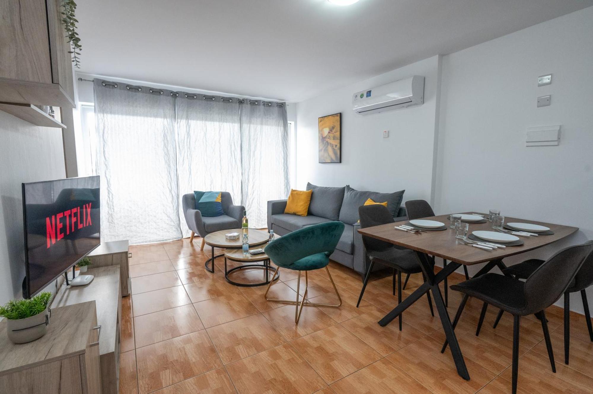 Napa Centrale Suites Айя-Напа Екстер'єр фото