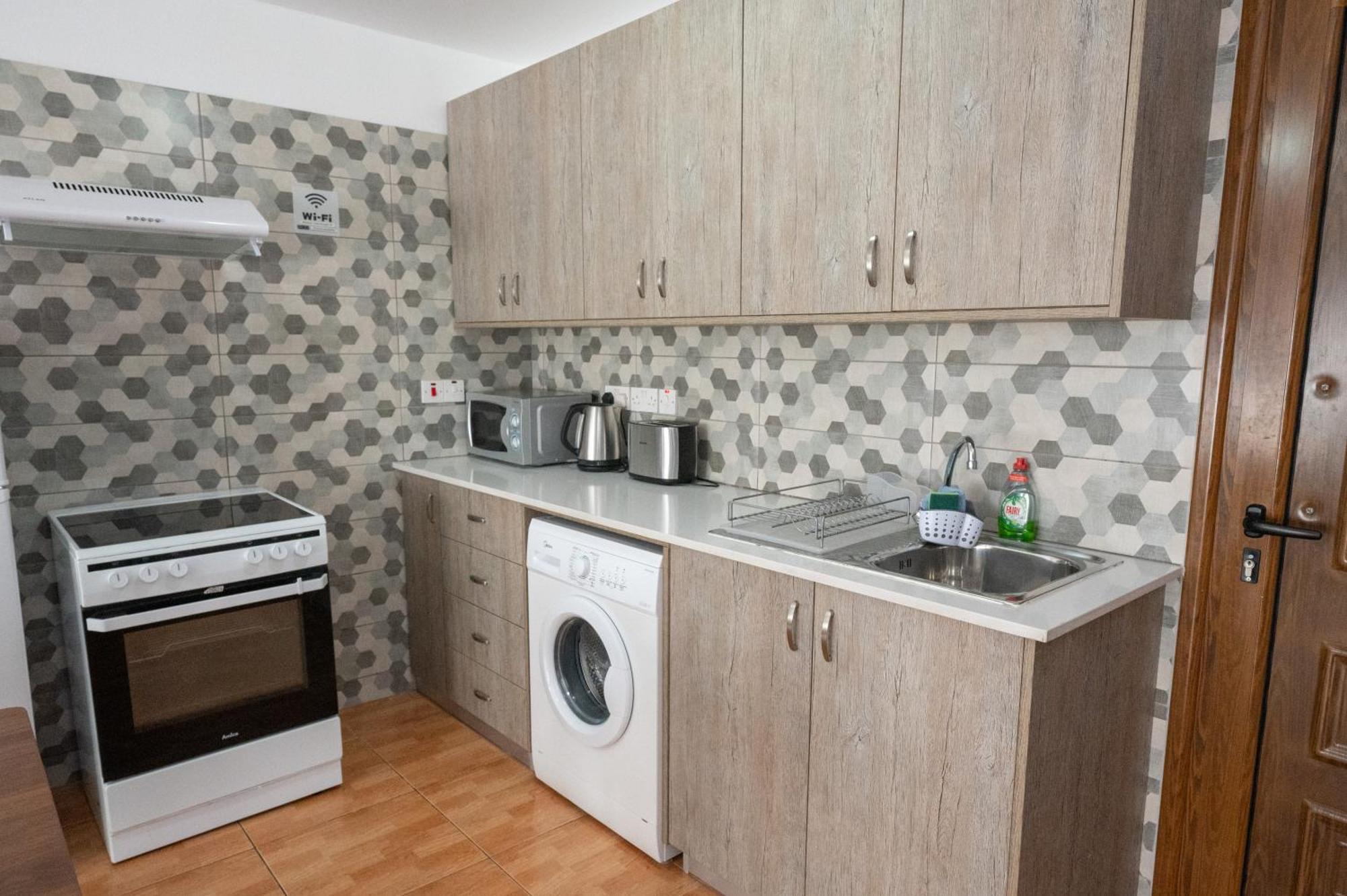 Napa Centrale Suites Айя-Напа Екстер'єр фото