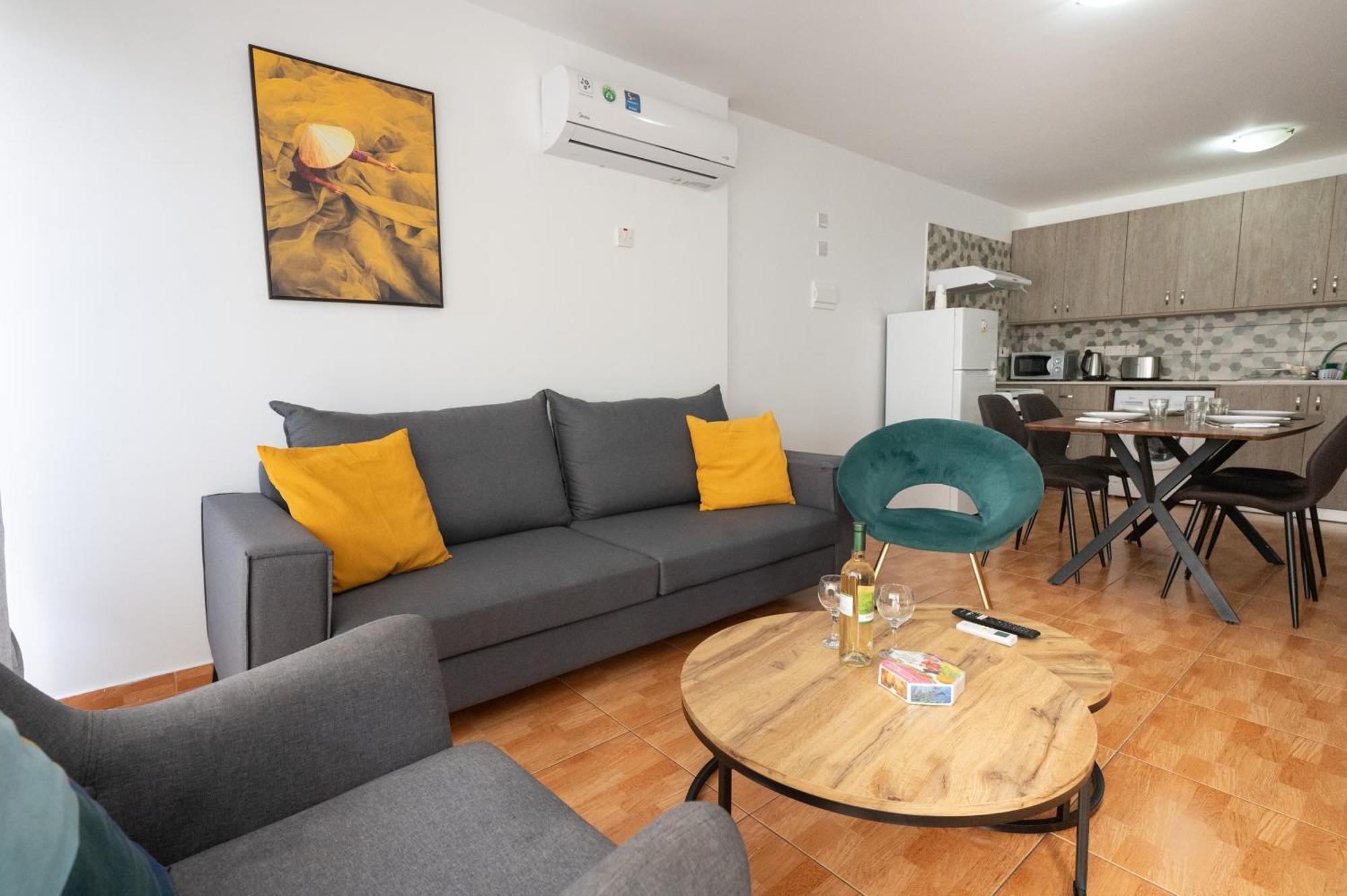 Napa Centrale Suites Айя-Напа Екстер'єр фото