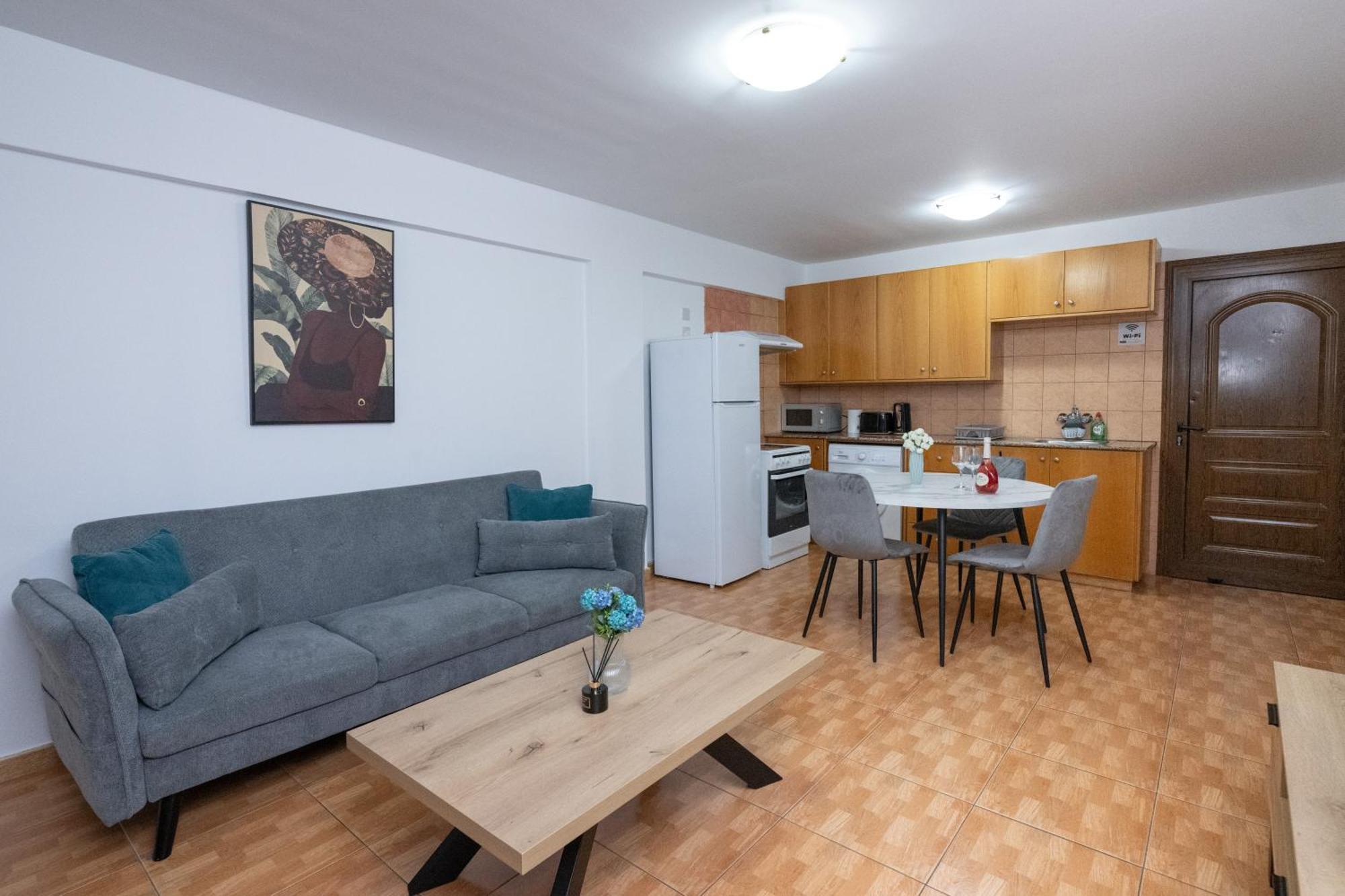 Napa Centrale Suites Айя-Напа Екстер'єр фото