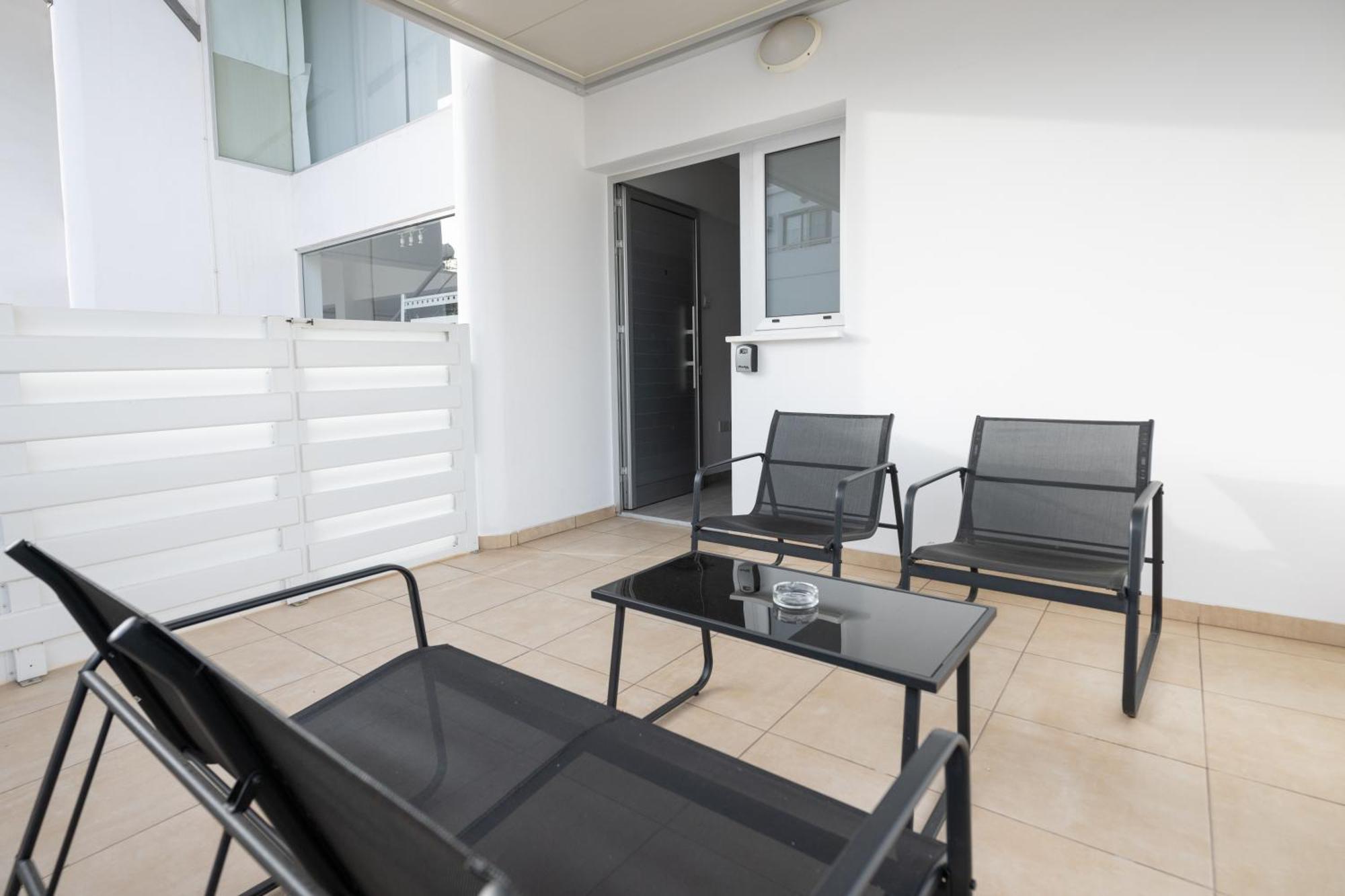 Napa Centrale Suites Айя-Напа Екстер'єр фото