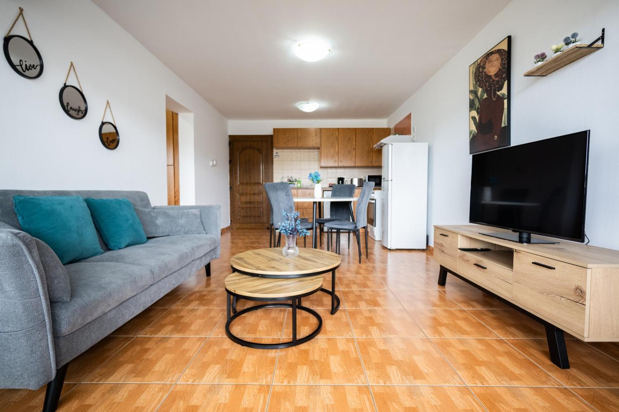 Napa Centrale Suites Айя-Напа Екстер'єр фото