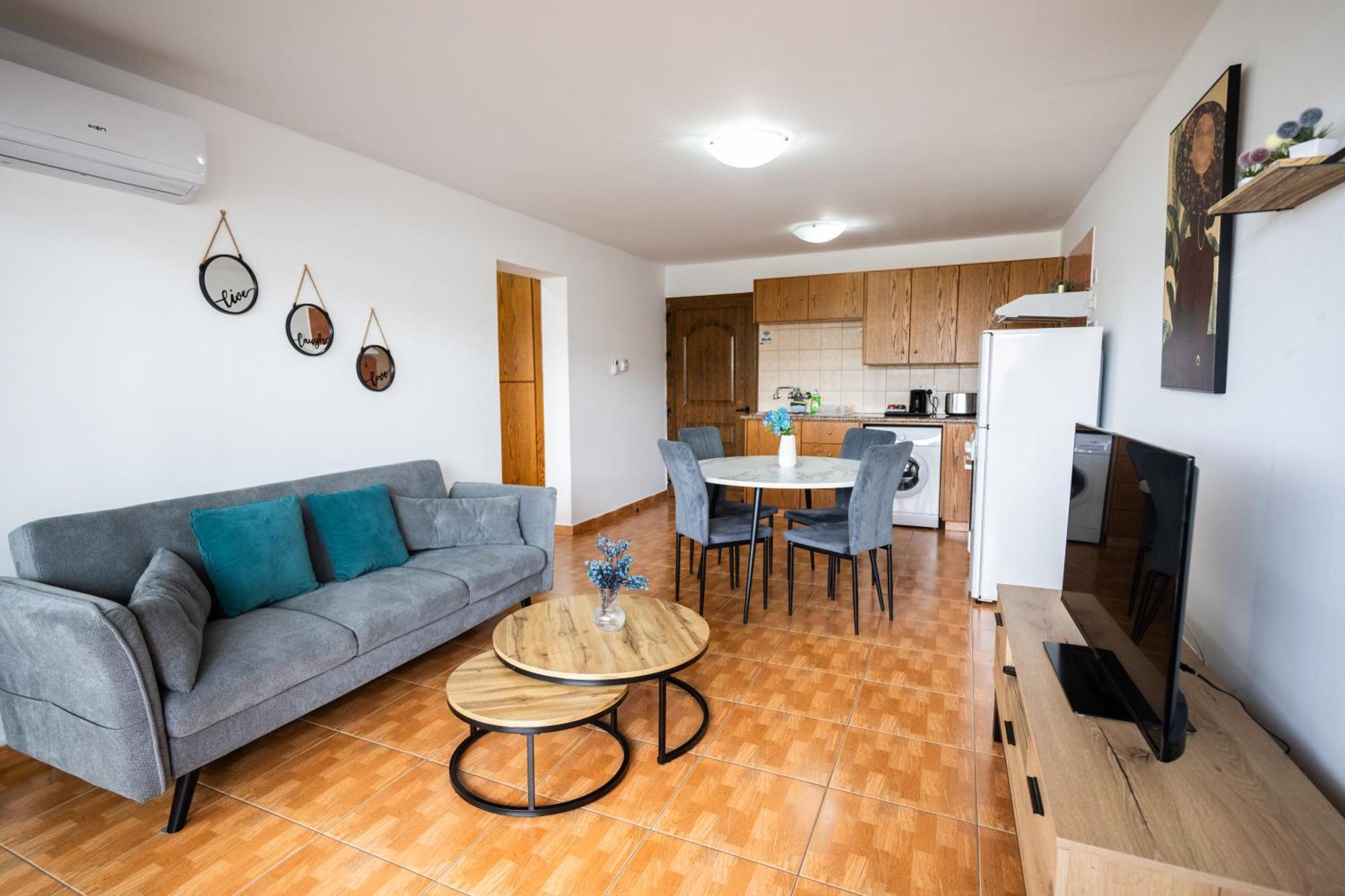 Napa Centrale Suites Айя-Напа Екстер'єр фото